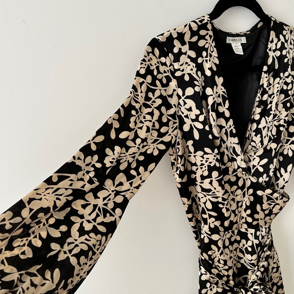 Harold's 100% Silk Floral Wrap Dress - Picture 9 of 16